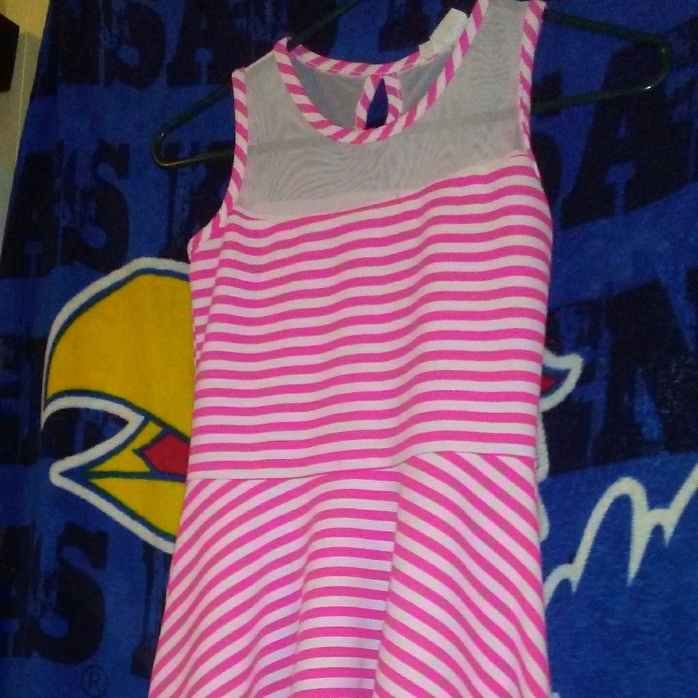 Girls adorable dress